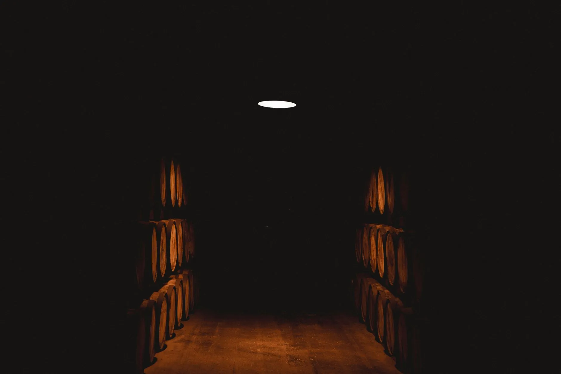 中意针绣服饰配件定制流程详解:从设计打样到批量交付
