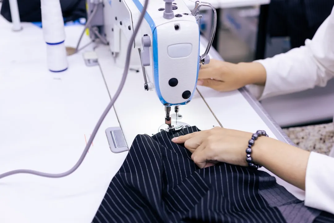 传统刺绣工艺在现代服饰配件设计中的创新应用解析